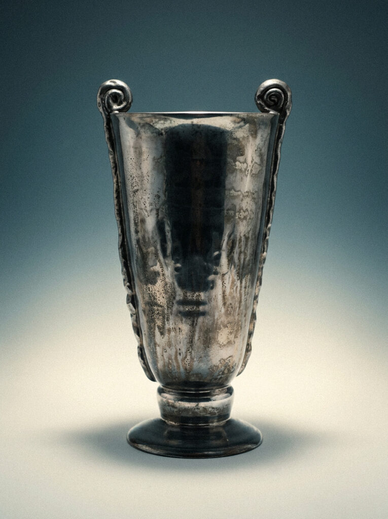 Vase Celeste Vestal sculptural ceramic vessel by Gazar Studio